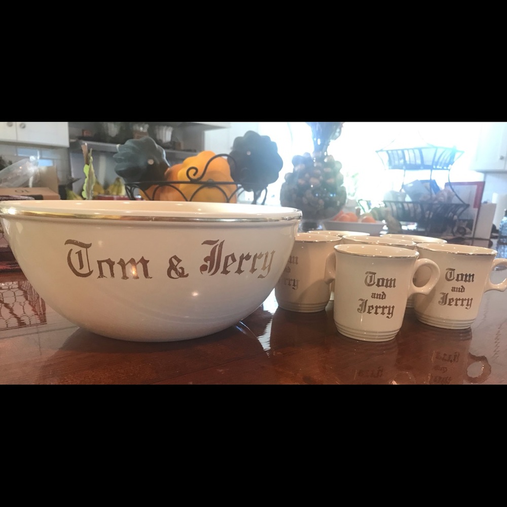 VTG Tom Jerry Homer Laughlin Cups & Bowl